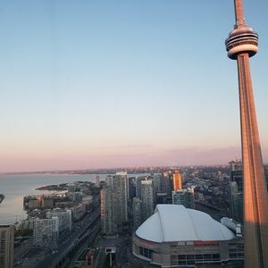 Meet your Posher, Ara